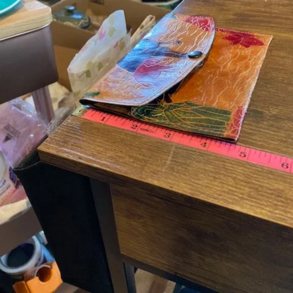 Vintage multicolor leather clutch/wallet - Picture 4 of 9